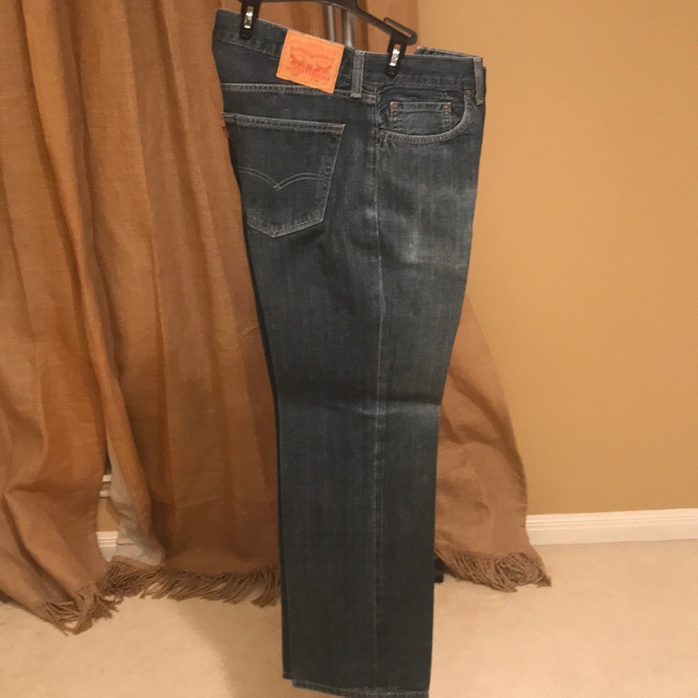 Levi jeans